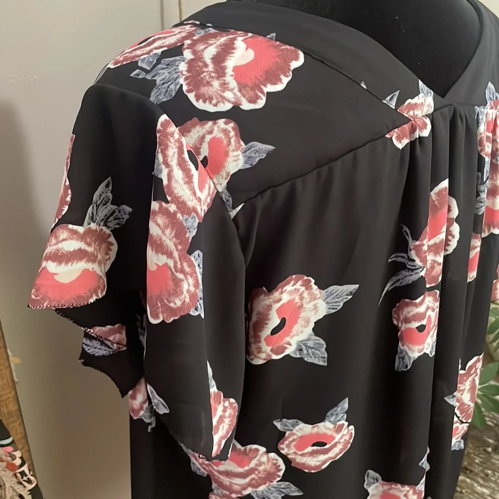 Philosophy floral polyester top - Picture 4 of 5